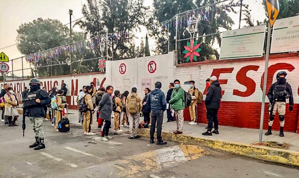 • Derivado del regreso a las actividades escolares luego del periodo vacacional de invierno • Participan los tres órdenes de gobierno en la Mesa para la Construcción de la Paz • Guardia Nacional, Secretaría de Seguridad Ciudadana y la alcaldía Tláhuac