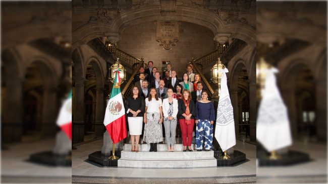 Según el artículo 54 de la Constitución local, el Cabildo de la CDMX “es un órgano de planeación, coordinación, consulta, acuerdo y decisión del Gobierno de la Ciudad de México y las personas titulares de las Alcaldías”.