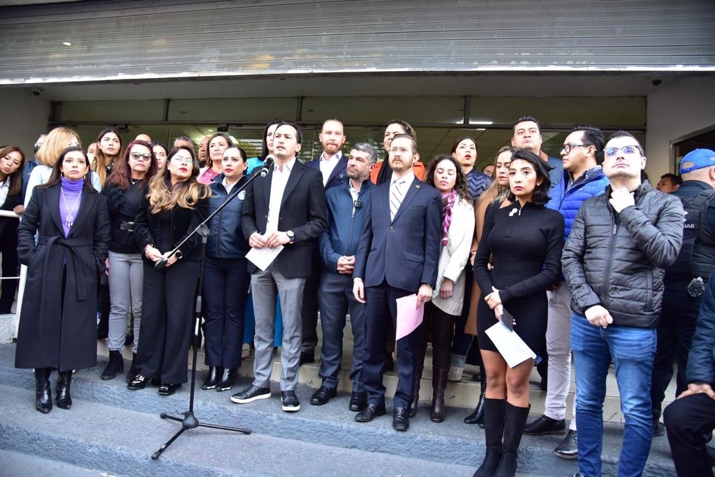 Denuncian panistas a Sheinbaum en Fiscalía CDMX