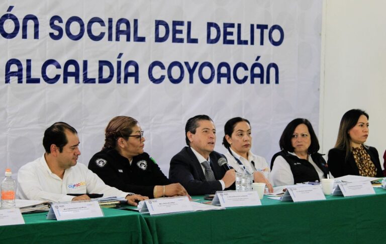 Hemos reducido los índices de inseguridad en un 43.8%. Además, la última Encuesta Nacional de Seguridad Pública Urbana, publicada por el INEGI, nos coloca como la tercera alcaldía con menor percepción de inseguridad en la Ciudad: Giovani Gutiérrez, alcalde