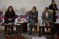 Ricardo Monreal acudió a la convocatoria de los diputados de Morena, en calidad de aspirante a la Presidencia de la República para el 2024, puntual y buen ánimo, positivo y congruente. Les hizo reflexiones sobre el momento que vive México y del proceso democrático interno que llevará al más capaz, más talentoso y de mayor experiencia a contender para suceder al presidente López Obrador.