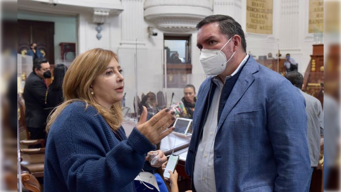 Finalmente, como lo anticipamos en este espacio, el presidente del PAN en la Ciudad de México, Andrés Atayde, designó como coordinador de los diputados locales a Federico Döring, quien se prevé designe vicecoordinadora a la diputada Gabriela Salido.