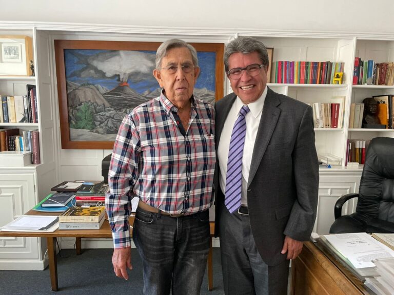 Ricardo Monreal, coordinador de los senadores de Morena, esta vez se reunió con Cuauhtémoc Cárdenas, el primer jefe de Gobierno electo en el DF, como parte de su plan de "reconciliación nacional".