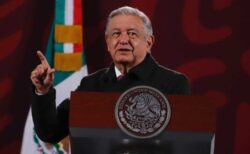 Salud y felicidad, desea López Obrador al pueblo de México por Año Nuevo