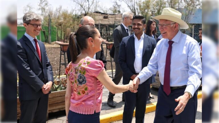 A pregunta sobre la tragedia ocurrida en el albergue de Ciudad Juárez, la jefa de Gobierno de la Ciudad de México, Claudia Sheinbaum informó que preparan la apertura de un refugio para migrantes en la capital del país.