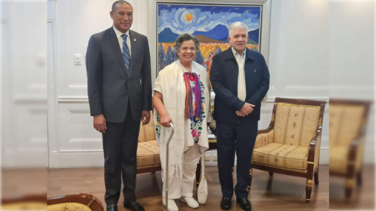 beatriz paredes_16x9