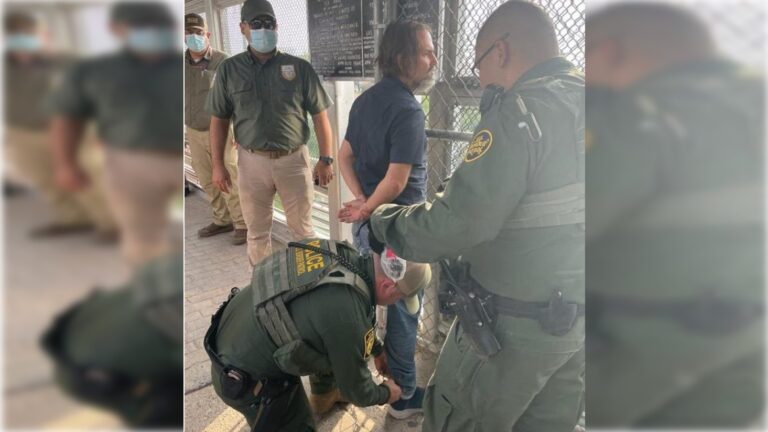 La Fiscalía General de la Ciudad de México (FGJCDMX) informó que fue detenido en Reynosa Tamaulipas, Christian Von Roehrich, exalcalde de Benito Juárez, ligado con el Cártel Inmobiliario detectado en dicha demarcación.