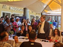 Ricardo Monreal, afirmó que se requiere de un nuevo sistema de justicia en el país, en el que haya jueces honestos que no tengan aptitudes de complicidad, corrupción o de vendettas políticas.