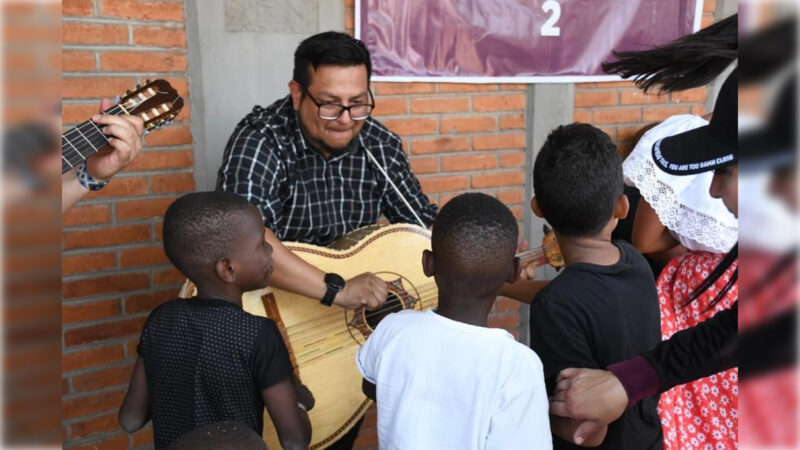 Alcaldesa de Tláhuac abre Centros de Acopio en apoyo a migrantes de albergu
