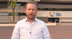 Entre los panistas, uno de los principales argumentos para que quien sea su abanderado a la Jefatura de Gobierno sea militante del partido es porque desde el año 2000, que abarca tres elecciones, tres sexenios, han postulado a externos.