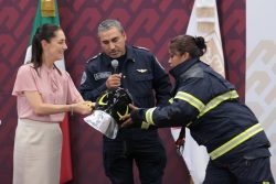 Un día después de que el alcalde de Benito Juárez, Santiago Taboada, retó desde la estación Pantitlán de la Línea 9 del Metro a la jefa de Gobierno, Claudia Sheinbaum a ir por él, la mandataria capitalina respondió de nueva cuenta que no existe una persecución política en contra de sus opositores.