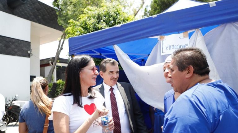 La alcaldesa Lía Limón aseguró que acercar servicios de salud a las y los ciudadanos es prioritario para su administración al encabezar la Mega Jornada de Salud que se realizó en la alcaldía.