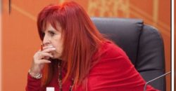 La gobernadora de más apoya a Claudia Sheinbaum en sus aspiraciones hacia 2024, la ex alcaldesa de Álvaro Obregón, Layda Sansores podría pasar tristemente a la historia por ser la primera gobernadora y primera mujer sentenciada por incurrir en violencia política en razón de género… ¡contra mujeres!