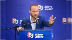 Luego de enumerar los pendientes que deja Claudia Sheinbaum, el alcalde de Benito Juárez los calificó como “la lista del terror de los pendientes, del terror de la gobernabilidad, del fracaso de un gobierno”.