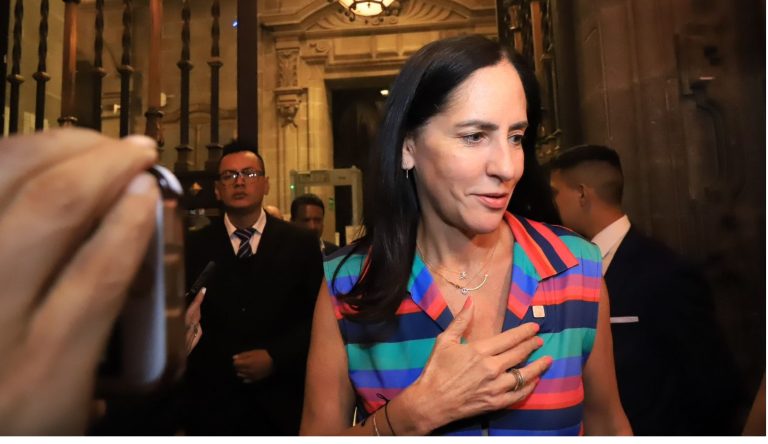 Lía Limón destacó: “Aunque por el momento no se tomaron acuerdos, la postura de las autoridades fue de escuchar y de compromiso de convocar a más reuniones de cabildo para continuar estos acercamientos con los titulares de las 16 demarcaciones”.