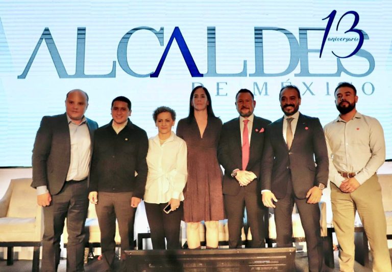 En Álvaro Obregón se trabaja cotidianamente en diversos programas de apoyo a las mujeres con el fin de empoderarlas y protegerlas de la violencia de género y puedan desempeñarse eficientemente en el importante rol que representan como el pilar fundamental de la familia, aseguró la alcaldesa, Lía Limón