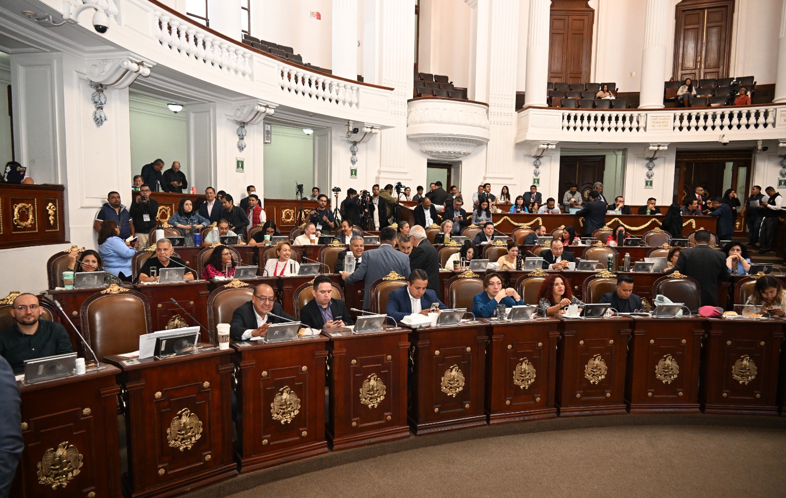 El Congreso capitalino aprobó adicionar diversos artículos de la Ley de Propiedad en Condominio de Inmuebles para el Distrito Federal, en materia del derecho de igualdad y no discriminación, a fin de erradicar actos que atenten contra estas garantías.