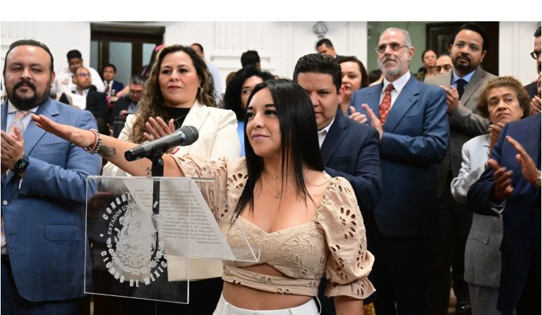 En periodo extraordinario de sesiones del segundo año legislativo, el pleno del Congreso capitalino aprobó por unanimidad los dictámenes correspondientes a la designación de las 11 personas que conformarán el Consejo Judicial Ciudadano de la Fiscalía General de Justicia de la Ciudad de México, así como los 22 dictámenes en sentido negativo respecto a las personas que no fueron electas.