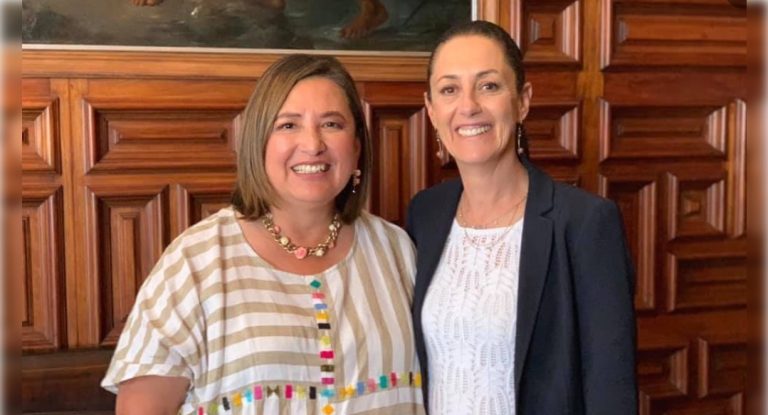 FOTO: ARCHIVO, 2017. Hoy, se perfilan como rivales por la Presidencia de la República para 2024: Xóchitl Gálvez, del Frente Amplio por México (PAN, PRI y PRD), y Claudia Sheinbaum, de Morena, PT y PVEM.