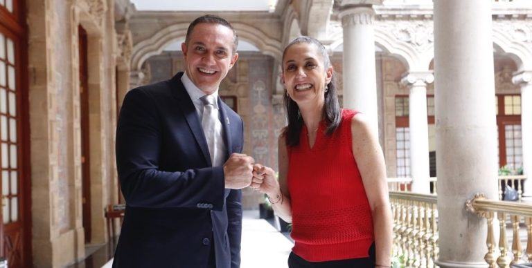 Panistas le han perdido la confianza a Rubalcava. Algunos de sus líderes están convencidos de que es el “Caballo de Troya” de Morena, el infiltrado en la oposición. Por eso ya hay quienes lo llaman “Adrián de Troya”.