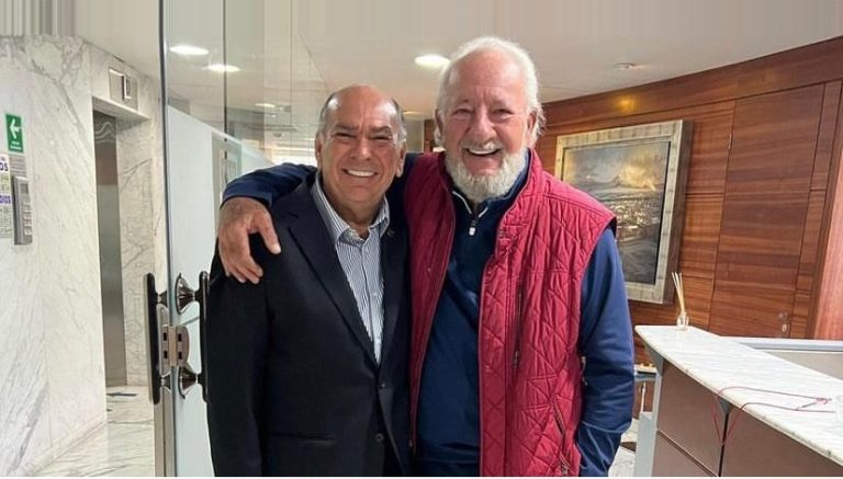 El viernes pasado, el diputado Toño Pérez inauguró la “Casa Jalisco en la Ciudad de México” ante más de 250 invitados, entre los que destacó su amigo empresario Carlos Fastlicht, quien se sabe que tiene línea directa con el presidente Andrés Manuel López Obrador. FOTO: Juan Luis Sánchez