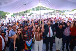 Luego de concluidos los recorridos con asambleas informativas durante un mes, la aspirante de Morena a la candidatura para la Jefatura de Gobierno de la Ciudad de México, Clara Brugada agradeció a la población el apoyo recibido durante estas movilizaciones de proselitismo político. FOTO: X / Clara Brugada