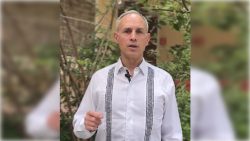 Según Hugo López Gatell, que hoy busca la candidatura de Morena para la Jefatura de Gobierno Hugo López-Gatell, por cada persona “enojada” por su gestión durante la pandemia del Covid-19 hay entre 300 y 500 persona “agradecidas” por su labor desempeñada. FOTO: X / Gatell