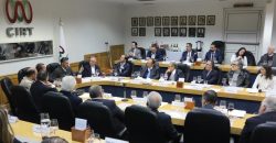 El aspirante a la candidatura de Morena para la Jefatura de Gobierno Omar García Harfuch, al asistir como invitado a la 25 Sesión Ordinaria del Consejo Directivo de la Cámara Nacional de la Industria de Radio y Televisión (CIRT), destacó la importancia de dar continuidad a los proyectos para mantener la estabilidad. FOTO: Campaña Harfuch