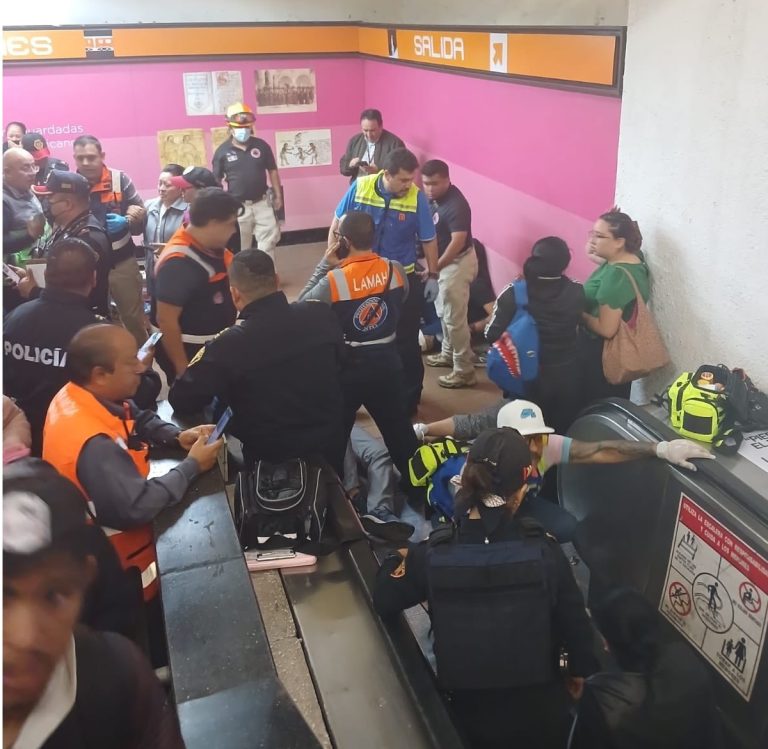 Este martes, se registró un accidente en la estación Polanco de la Línea 7 del Metro en unas de las escaleras eléctricas, lo que ocasionó siete personas lesionadas, que de inmediato fueron atendidas por los servicios de emergencia. FOTO: @MiguelPenaflor