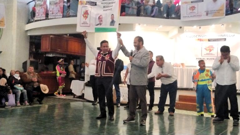 Carlos Ramírez Zambrano fue destapado por René Bejarano Martínez como la propuesta del Movimiento nacional por la Esperanza para ser candidato de Morena a diputado local por el Distrito 25 de Xochimilco. FOTOS: CDMX MAGACÍN