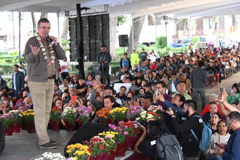 Además del Senado, cuentan  que a Ebrard lo convencieron también con candidaturas para diputaciones y senadurías para su gente, y su candidato en Jalisco, Carlos Lomelí. FOTO: X / Ebrard