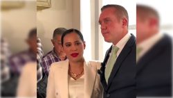 El 31 de julio y 1 de agosto en las entregas de esta columna proyecté el sentir de importantes actores de la oposición en la CDMX, quienes advertían que Sandra Cuevas y Adrián Rubalcava en realidad eran caballos de Troya, infiltrados. FOTO: X / Tomada de video Sandra Cuevas