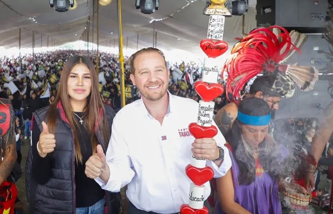 Santiago Taboada confía en que el poniente de la Ciudad de México lo tiene ganado. Por eso, el precandidato de la oposición a la Jefatura de Gobierno de la CDMX se ha concentrado en la zona donde lo conocen poco: Iztapalapa. FOTO: Archivo CDMX Magacín.