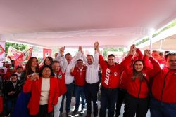 El precandidato de la alianza Va por la Ciudad de México, Santiago Taboada agradeció el respaldo de la dirigencia y la militancia del PRI con quienes se comprometió a ser “un jefe de Gobierno que se la va a rifar”. FOTO: X / PRI