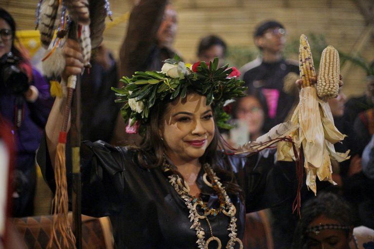 La precandidata única de Morena a la Jefatura de Gobierno de la CDMX, Clara Brugada invitó a los habitantes del barrio de Tepito “a soñar con una transformación” en cada calle de su colonia. FOTO: Campaña Brugada