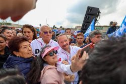 Este domingo 7 de enero se cumplió un año del accidente del Metro en el que murió una persona. Al respecto, el precandidato único de la alianza PAN, PRI, PRD a la jefatura de Gobierno, Santiago Taboada, se pronunció en su cuenta de X.  Foto: Campaña Santiago Taboada