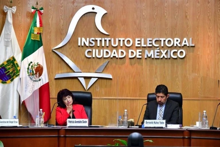De cara a las próximas elecciones del 2 de junio, el Instituto Electoral de la Ciudad de México (IECM) emitió los lineamientos de conducta para los funcionarios del Gobierno Central y de las Alcaldías, a fin de que respeten la Ley y actúen con imparcialidad en las campañas y la elección. Foto: IECM