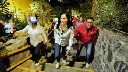 En el mismo sitio que hace 3 años comenzó el sueño que se ha hecho realidad, la alcaldesa de Álvaro Obregón, Lía Limón arrancó su campaña por la reelección como titular de esa demarcación, acompañada de decenas de ciudadanos que reconocen su labor en estos primeros dos años y medio de gestión. FOTOS: ESPECIAL