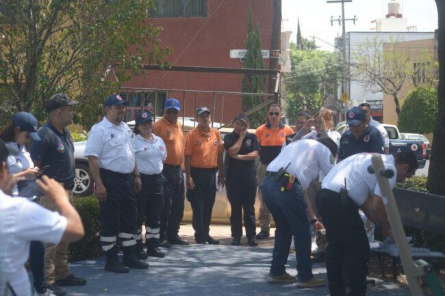 Álvaro Obregón brinda a vecinos información de protección civil en casos de sismo
