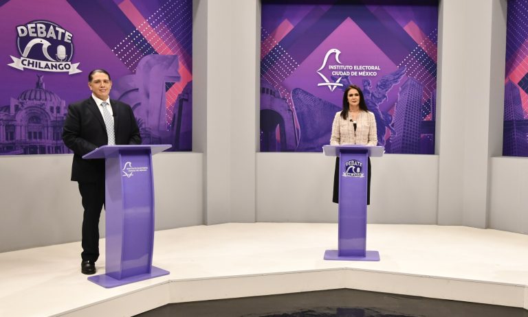 Fue un ríspido debate entre la candidata de Morena a la Alcaldía Benito Juárez, Leticia Varela, y el abanderado de la coalición Va X la Ciudad de México, Luis Mendoza, en el que desde el primer minuto se lanzaron acusaciones de corrupción. FOTO: Especial