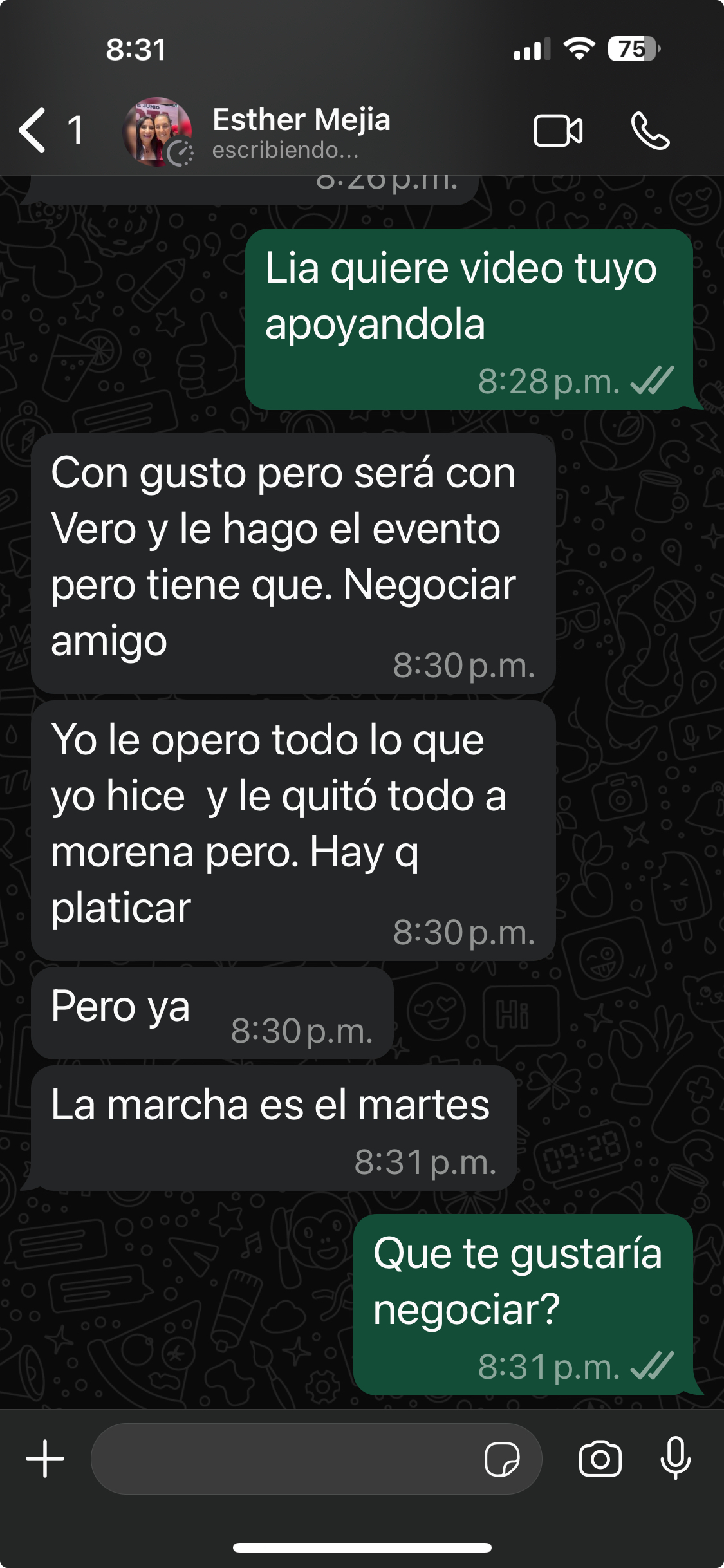 La candidata de Movimiento Ciudadano vino a confirmar que su partido es palero, esquirol de Morena, porque anunció su “declinación” a favor de Casarín, y dijo que se iba a la campaña de Sheinbaum. En realidad, no “declinó” por Lía Limón porque le pedía a cambio que “El Güero” (Taboada) le diera la Procuraduría Social y le dijeron que no. Aquí los mensajes de la candidata por Whats.