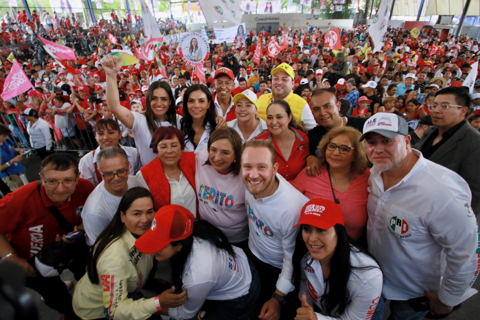 Xóchitl, Ale Rojo y Taboada recorren Tepito