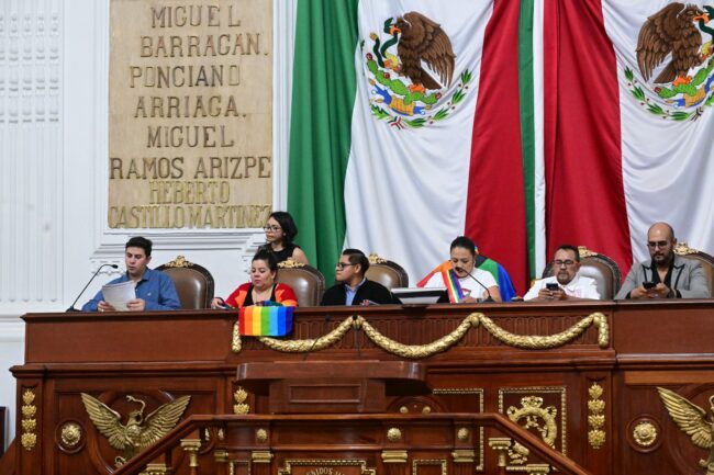 Realiza Congreso CDMX Parlamento LGBTTTIQ+