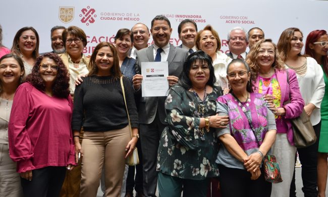 Batres presenta Ley para ‘vivir libres de pobreza’