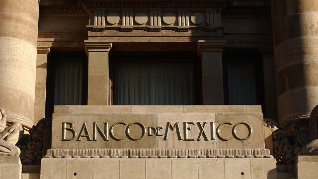 ¿Está Banxico cruzado de brazos frente al desbarajuste especulativo del tipo de cambio peso/dólar?