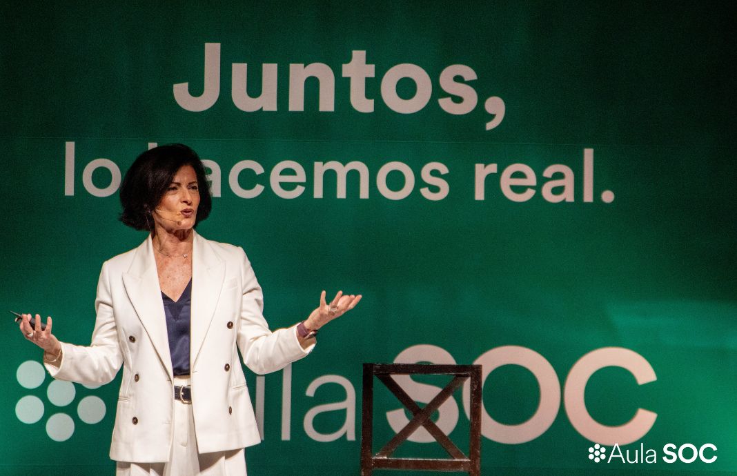 Energía, tu poder en la vida y en los negocios: Gaby Vargas  durante la primera Aula SOC