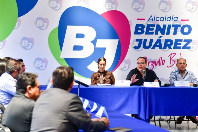 La alcaldía Benito Juárez llevó a cabo la primera reunión con representantes legales de plazas comerciales, con el objetivo de reforzar la coordinación en materia de seguridad y protección civil. FOTO: Especial