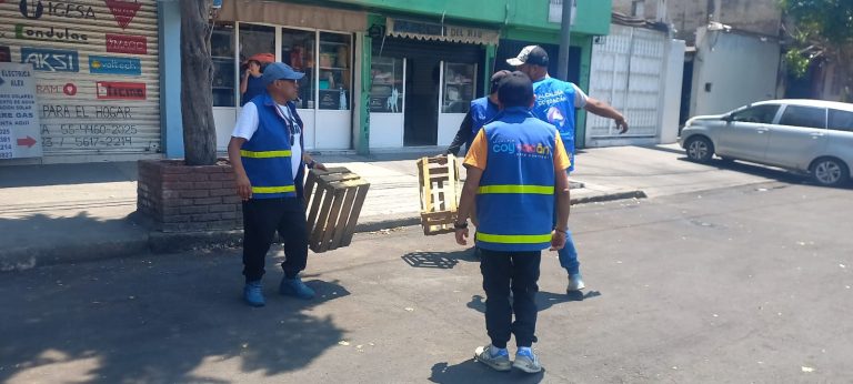 Coyoacán retira 14 toneladas de mostrencos y estorbos para liberar calles