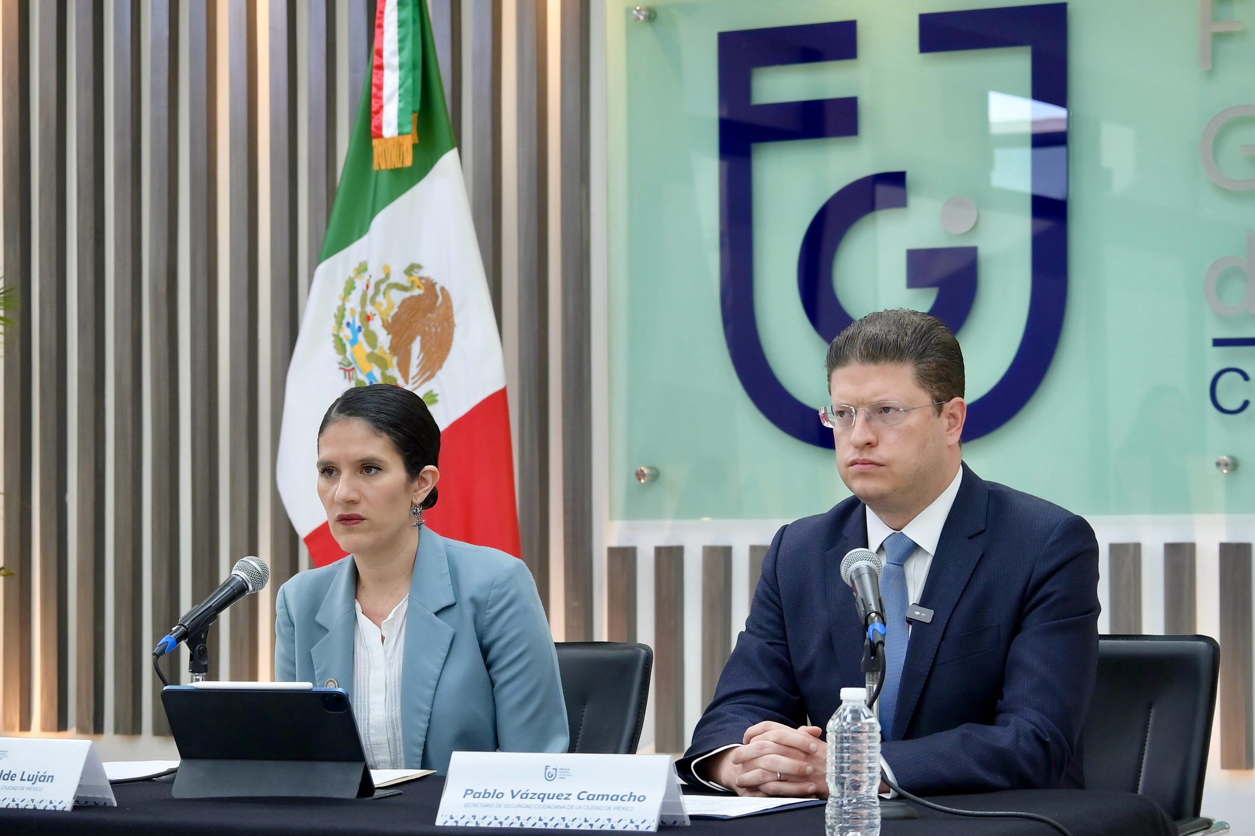 La imperiosa necesidad de proteger funcionarios La imperiosa necesidad de proteger funcionarios