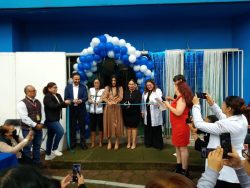 Yenny Guerrero, encargada del área de Programas Preventivos y Capacitación del CAIA, subrayó que el centro va más allá de atender a personas consumidoras: